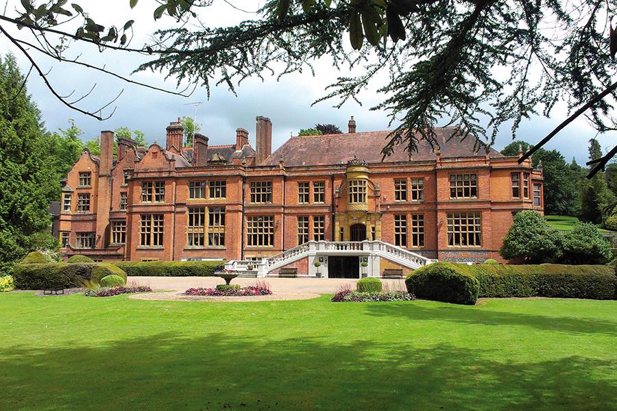 Alpadia Londra Woldingham Yaz Okulu